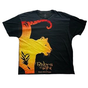 Disney’s Animal Kingdom “River of lights”Pass holder black Lion t-shirt Size XXL